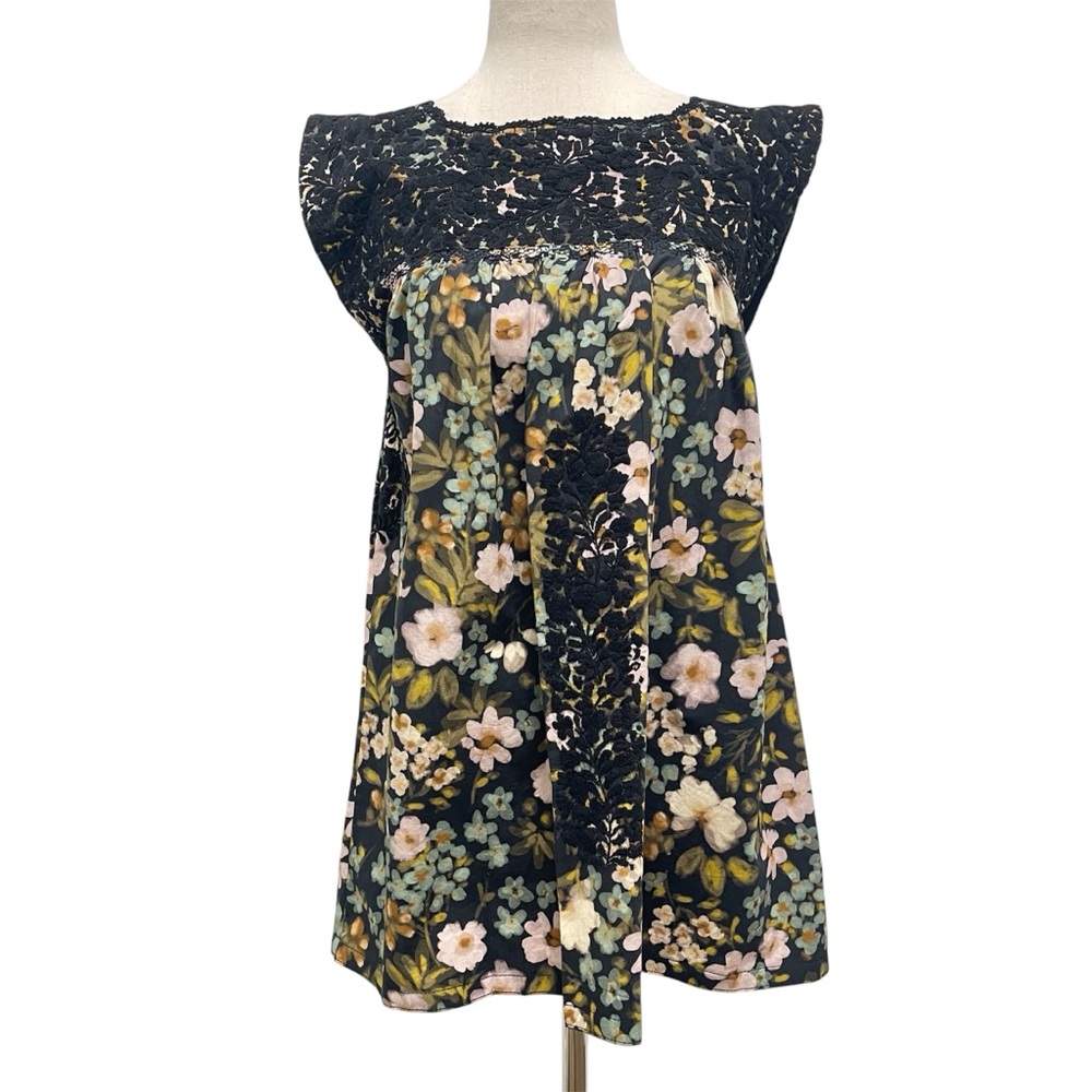 Mi Golondrina Soledad Jardin Black Embroidered Floral Blouse Size X-Small